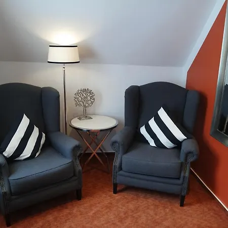 Πανσιόν Gaestehaus Schmidt 3*